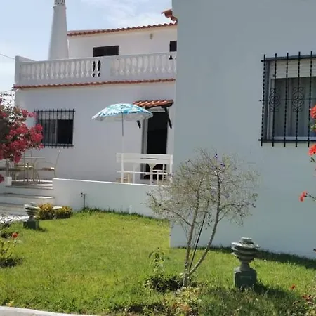 Vivenda Miraflores * Armação de Pêra